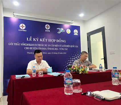 Ký kết hợp đồng thi công xây dựng móng trụ (Gói thầu số 03XL-DZCĐ)