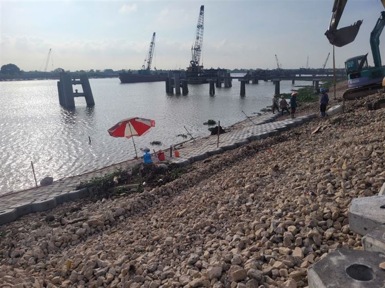 Hình ảnh thi công dự án thi công kè, nạo vét dự án Kênh nối Đáy - Ninh Cơ