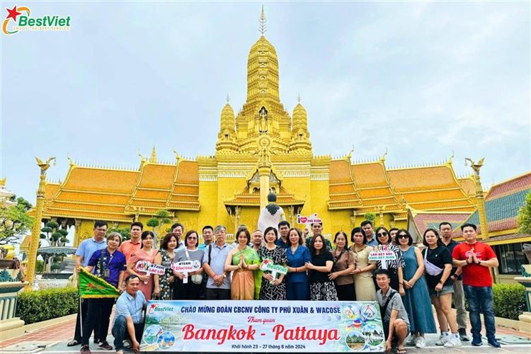 Cán bộ nhân viên Wacose du lịch Thái Lan 2024